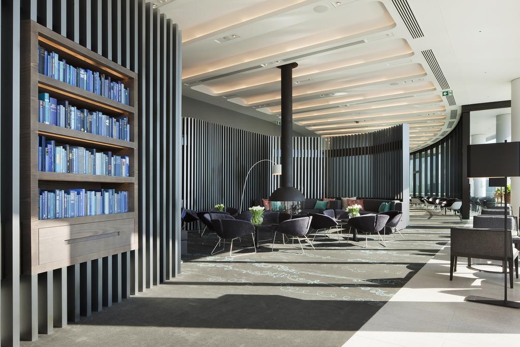 Hotel Crown Metropol Melbourne Esterno foto The library