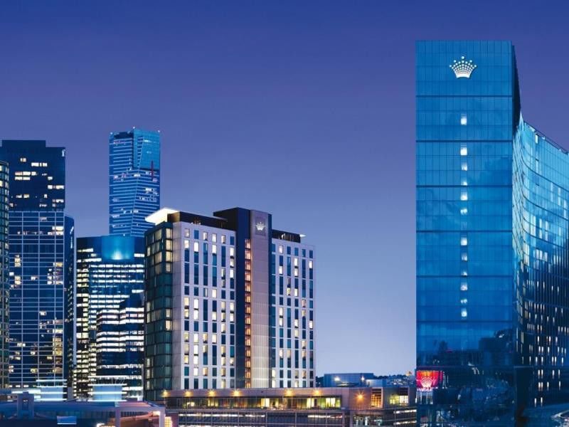 Hotel Crown Metropol Melbourne Esterno foto The Crown Hotel at Night